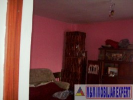 casa-2-camere-teren-2000-mp-campulung-9