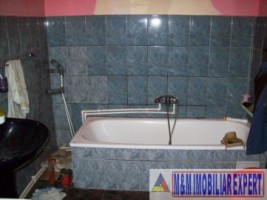 casa-2-camere-teren-2000-mp-campulung-13