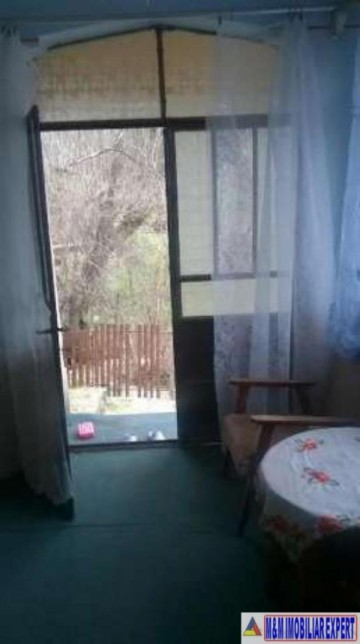 casa-5-camere-teren-1600-mp-cetateni-8