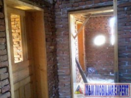 casa-6-camere-de-rosu-teren-1200-mp-vladesti-5