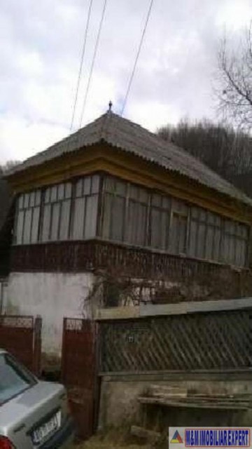casa-4-camere-teren-1700-mp-campulung-3