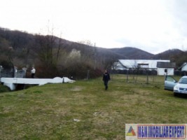 vila-cu-12-camere-si-ferma-pe-14-ha-mihaesti-arges-ideal-pentru-investitii-in-agroturism-15