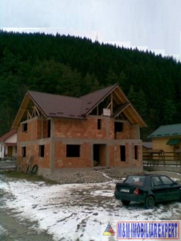 vila-5-camere-in-constructie-teren-500-mp-leresti