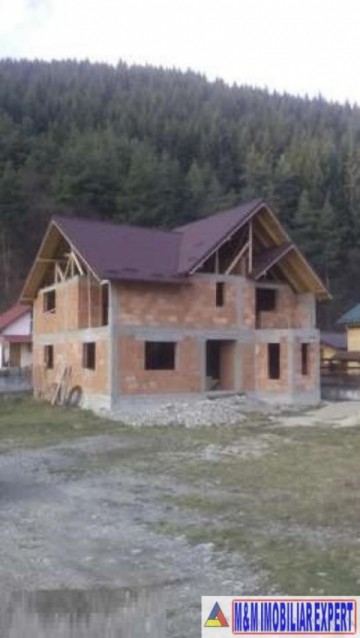 vila-5-camere-in-constructie-teren-500-mp-leresti-4