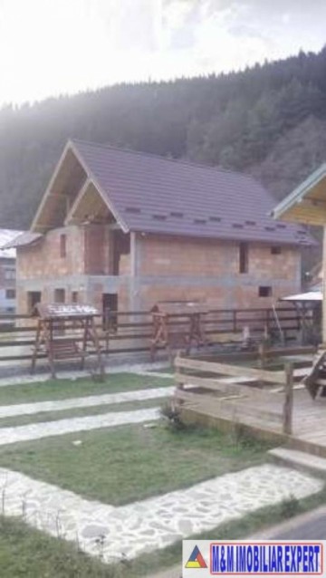 vila-5-camere-in-constructie-teren-500-mp-leresti-6