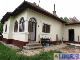casa-3-camere-teren-4900-mp-cetateni-2