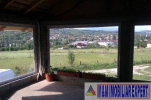 casa-4-camere-teren-120-mp-campulung-1