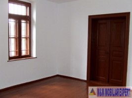 vand-vila-conac-5-camere-teren-3600-mp-constanta-12