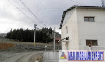 vila-cu-4-camere-si-teren-de-2000-mp-de-vanzare-rucar-arges-5