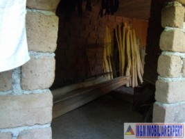 vila-noua-6-camere-la-rosu-si-teren-de-400-mp-poienarii-de-muscel-arges-10