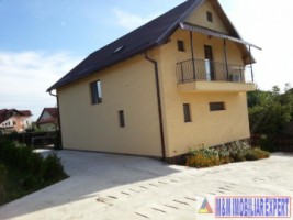 vand-vila-4-camere-teren-800-mp-pitesti-calea-campulung-arges