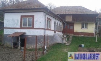 vand-casa-cu-4-camere-si-teren-de-2500-mp-in-matau-mioarele-suslanesti-arges