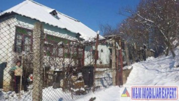rezervat-iule-2025-casa-4-camere-teren-900-mp-de-vanzare-pe-calea-pietroasa-in-campulung-muscel-arges