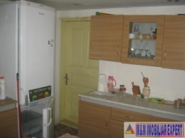 ocupat-sept-2025-casa-cu-2-camere-si-teren-de-3500-mp-de-inchiriat-in-bughea-de-jos-arges-oportunitate-pentru-locuinta-si-activitati-agricole-7