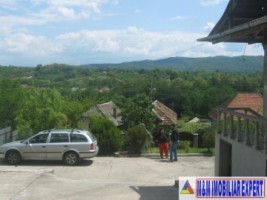 vila-4-camere-teren-600-mp-de-inchiriat-in-godeni-capul-piscului-arges-15
