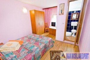 vila-tip-pensiune-cu-28-camere-si-teren-de-1500-mp-de-vanzare-in-cetateni-arges-13