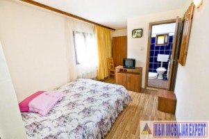vila-tip-pensiune-cu-28-camere-si-teren-de-1500-mp-de-vanzare-in-cetateni-arges-16