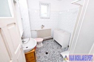 vila-tip-pensiune-cu-28-camere-si-teren-de-1500-mp-de-vanzare-in-cetateni-arges-19
