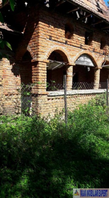 teren-intravilan-de-1-ha-cu-casa-la-rosu-utilitati-si-acoperis-nou-situat-in-bilcesti-valea-mare-pravat-arges-5