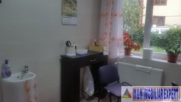 vandut-salon-coafor-2-locuri-de-lucru-campulung-6