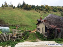 teren-5800-mp-intraextravilan-de-vanzare-in-dambovicioara-arges-potrivit-pentru-proiecte-rezidentiale-si-turistice