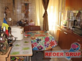 anunt-suspendat-democratiei-2-camere-parter-mobilat-si-utilat-compl-renov-11