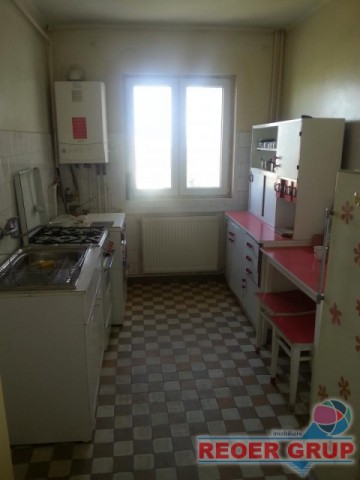 nord-zona-castor-apt-2-camere-etaj-810-33900-euro-7