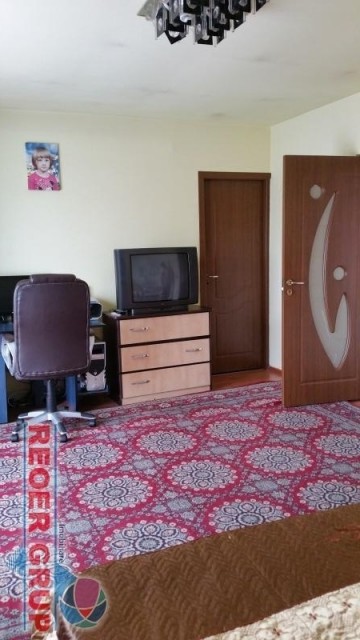 tatarani-vila-2008-moderna-pe-teren-465-mp-105000-euro-12