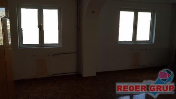 malu-rosu-stradal-4camere-cf1a-decomandat-etj-2-din-4-5