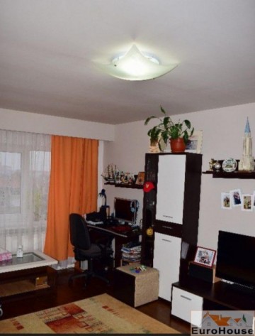 apartament-de-vanzare-2-camere-decomandat-ampoi-3-0