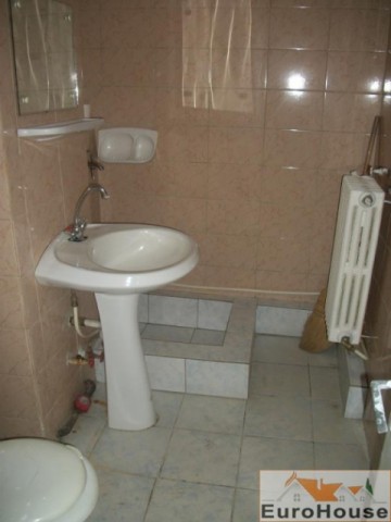 spatiu-comercial-cetate-3