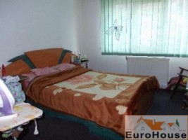 apartament-de-vanzare-3-camere-decomandat-cetate-3