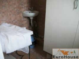 spatiu-de-inchiriat-destinat-activitatii-de-coafor-cosmetica-zona-cetate-10