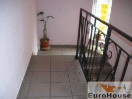 spatiu-de-inchiriat-destinat-activitatii-de-coafor-cosmetica-zona-cetate-13