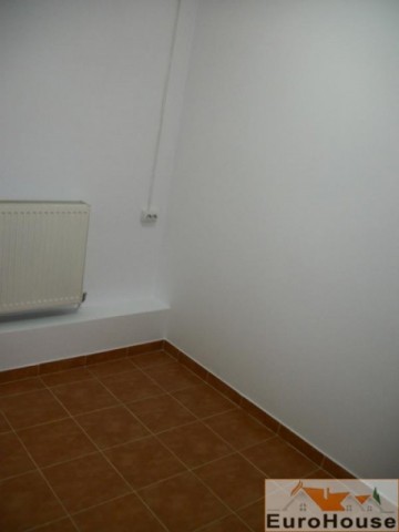 spatiu-comercial-cetate-4