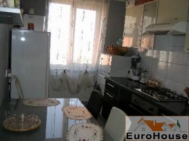 apartament-de-vanzare-3-camere-decomandat-cetate-3