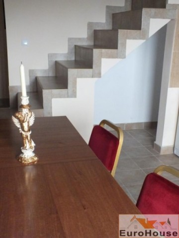 apartament-de-vanzare-5-camere-cetate-4