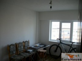 apartament-de-vanzare-4-camere-cetate-4