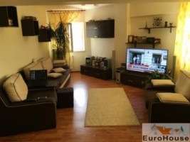 apartament-de-vanzare-3-camere-cu-scara-interioara-centru