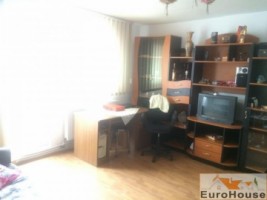 apartament-de-vanzare-3-camere-semidecomandat-cetate-3