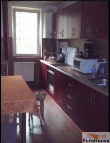 apartament-de-vanzare-3-camere-decomandat-0