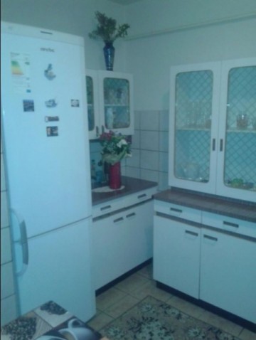 apartament-de-vanzare-cu-3-camere-decomandat-zona-closca