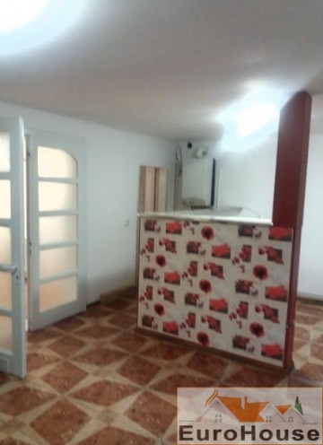 apartament-de-inchiriere-3-camere-alba-iulia-pretabil-cabinet-medical-2