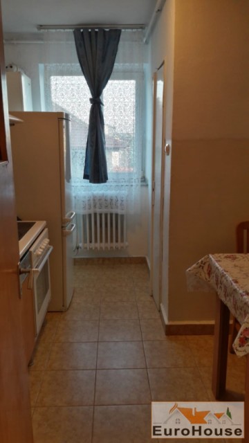 apartament-de-inchiriat-3-camere-alba-iulia-9