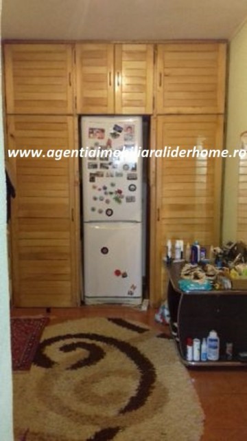 apartament-2-camere-decomandat-in-zona-sucevei-0