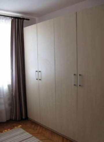 vand-apartament-4-camere-decomandat-finisat-ultracentral-in-zona-cetate-4