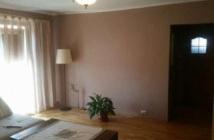 vand-apartament-cu-3-camere-in-zona-cetate-zona-piata-3