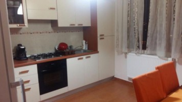 vand-apartament-cu-3-camere-cu-scara-interioara-in-bloc-nou-in-zona-cetate-3