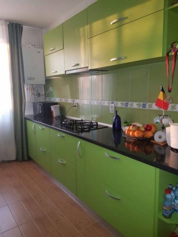 vand-apartament-2-camere-decomandat-in-bloc-nou-in-centru-0