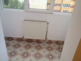 vand-apartament-cu-2-camere-decomandat-finisat-in-zona-cetate-1